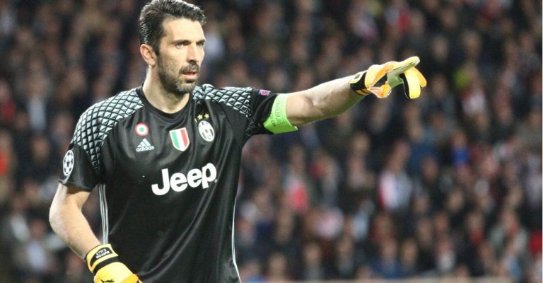 gianluigi-buffon-juventus-turin-1493876554-10039.jpg