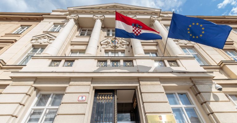 hrvatska-eu-Depositphotos_270630982_L.jpg
