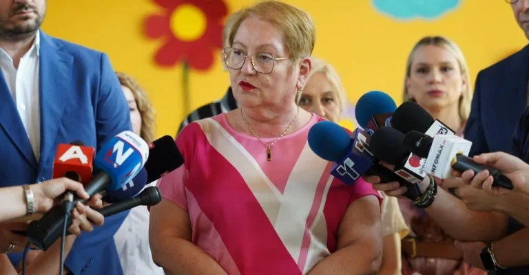 janevska-pres-za-ucebnici.webp