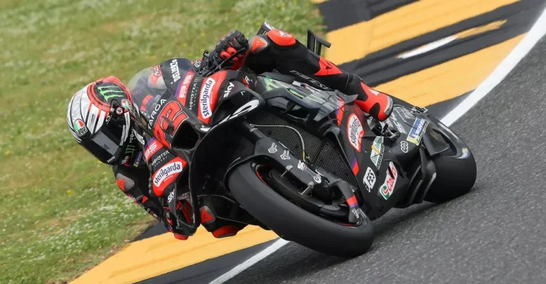 marco-bezzecchi-aprilia-racing.webp