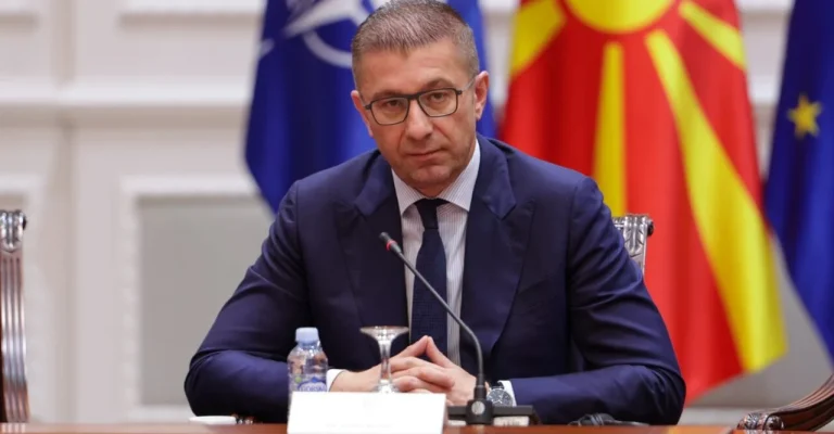 mickoski-924e14e8-c5f5-cd9a-43a1-8540e0712546.webp