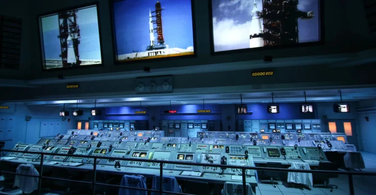 nasa-depositphotos_61760033_xl.webp