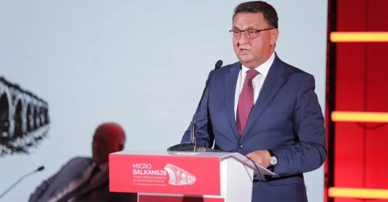 obrakanje-na-guvernerot-na-konferencija-„mikrobalkans.webp