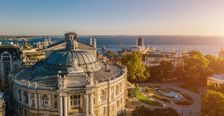 odesa-depositphotos_217460832_l.webp