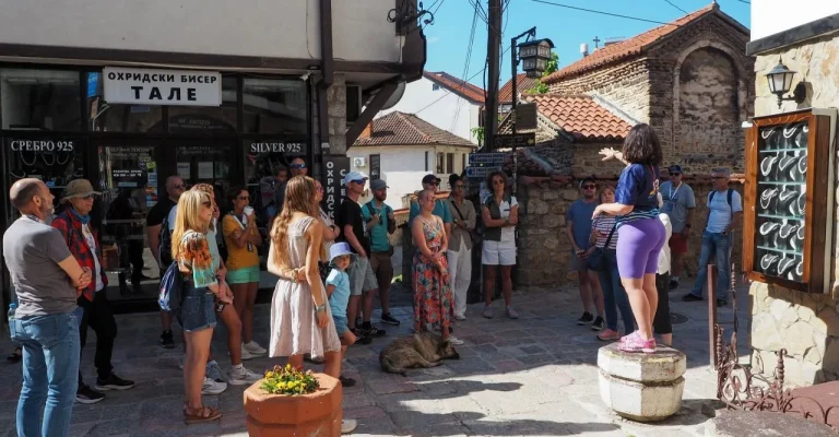ohrid-trcat2.webp