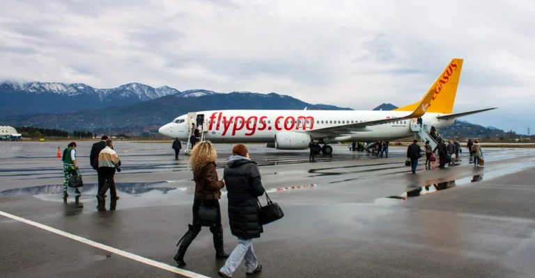 pegasus-airlines-boeing-737-800-of-pegasus-depositphotos_44230785_xl.webp