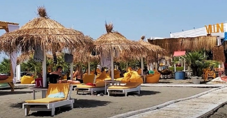 plaza-albanija.png