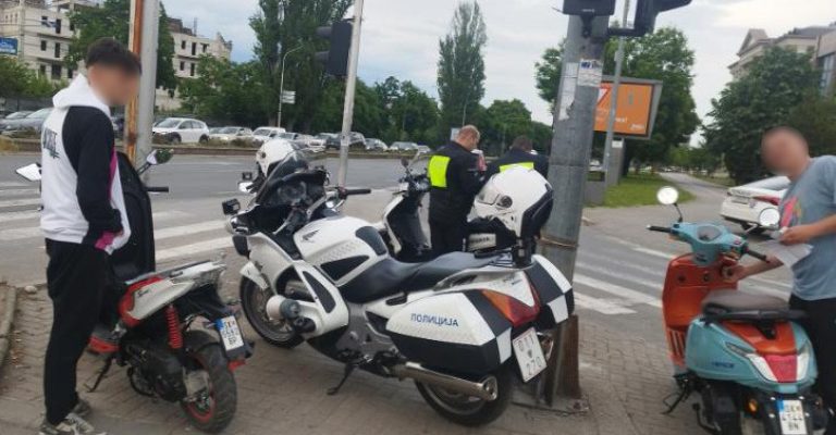 policija-motocikl3.jpg