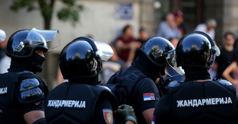 policija-srbija-blokadi-epa1.jpg
