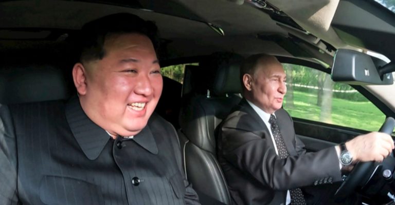 putin-kim-EPA.jpg