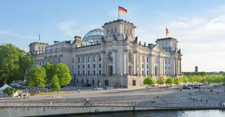 rajhstag-berlin.png