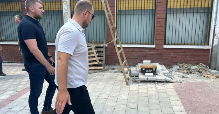 rekonstrukcija-trgovski-centar-lisiche.webp