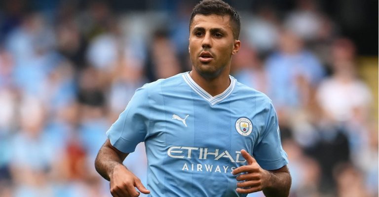 rodri-manchester-city-2023-24-1694777120-116714.jpg