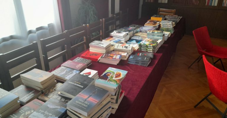 roman-na-godinata-foto-soopshtenie.jpg