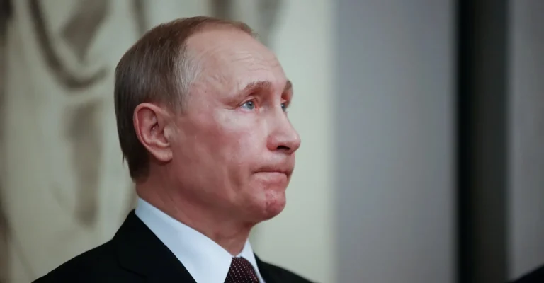 russian-president-vladimir-putin-in-depositphotos_111401414_xl.webp