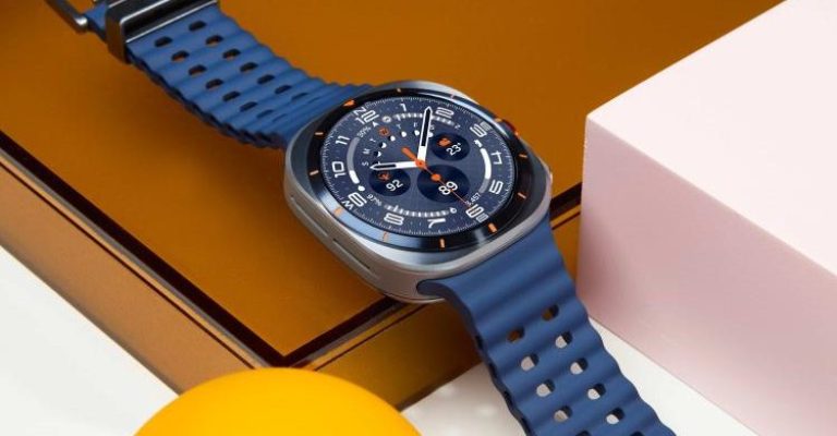 samsung_002-product-design-galaxy-watch-ultra-titanium-blue-1p