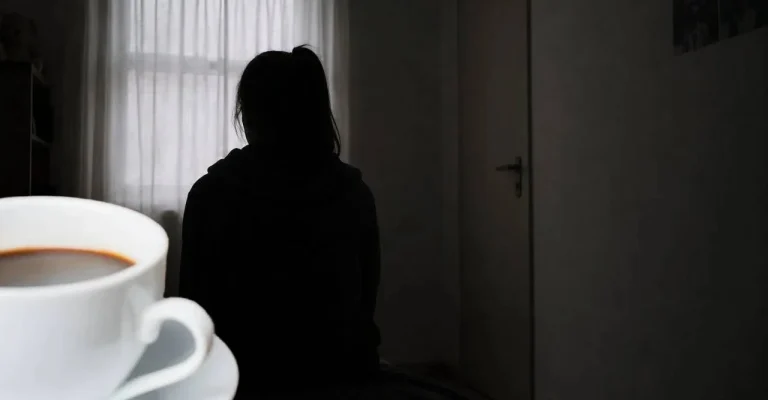 semejno-nasilstvo-devojka-depresija-nasha-1.webp