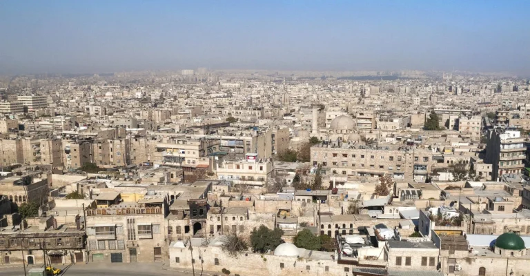 sirija-view-of-aleppo-city-in-depositphotos_30487425_l.webp