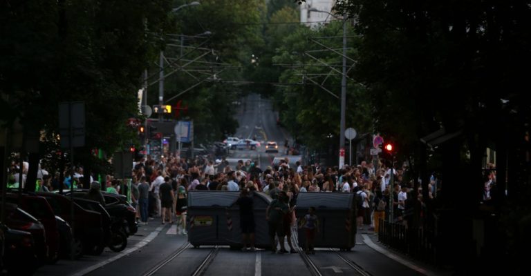 srbija-protest-epa.jpg