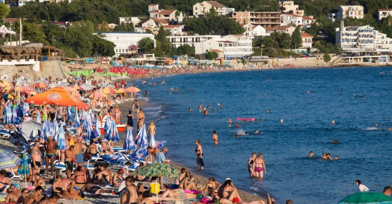 sutomore-crna-gora-depositphotos_84132580_l.webp