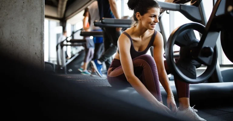 trening-fitnes-depositphotos_332328276_xl.webp.webp