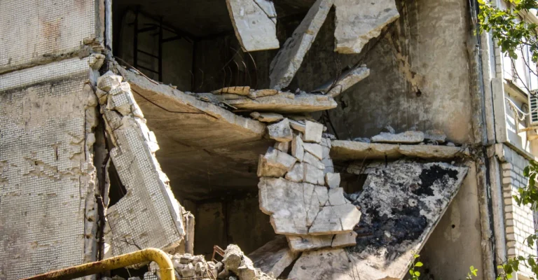 ukraina-napad-depositphotos_731570084_xl.webp