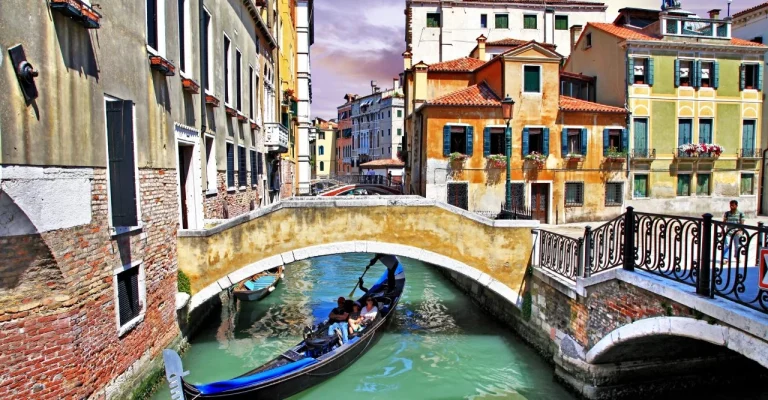 venecijadepositphotos_19145707_xl.webp