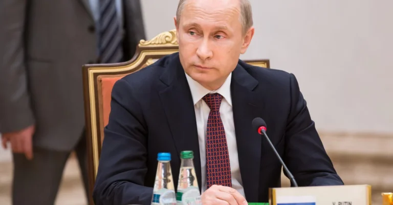 vladimir-putin-depositphotos_64916281_xl.webp