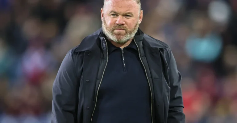 wayne-rooney-manager-plymouth-argyle-depositphotos_751713800_xl.webp