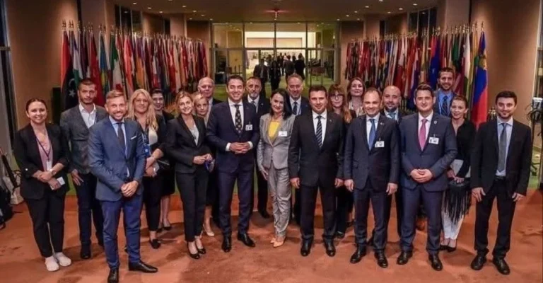 zaev-delegacija-ny.webp