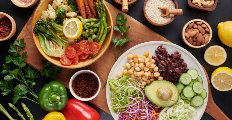 zdrava-hrana-buddha-bowl-dish-with-vegetables-legumes-top-view.jpg