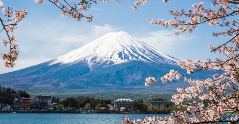 Јапонија-воведува-билети-за-искачување-на-планината-Фуџи.jpg
