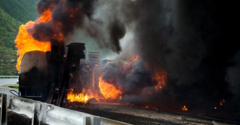 Видео-Голем-пожар-избувна-во-Босна-и-Херцеговина-гори-зграда.jpg