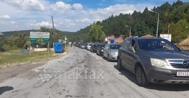 Видео-Гужва-на-граничниот-премин-Делчево-повеќе-од-еден-час.jpg