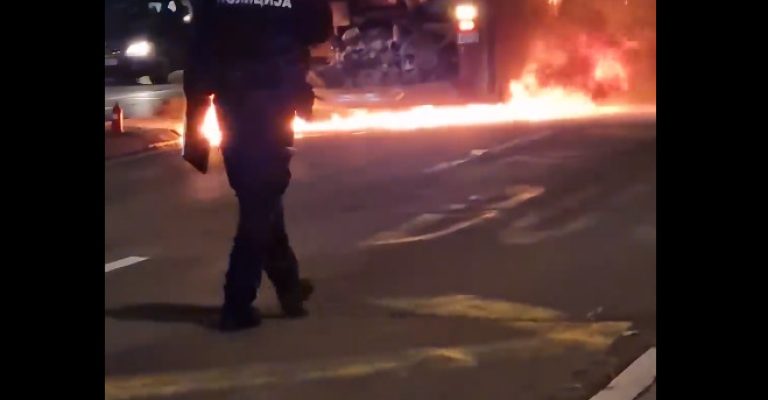 Видео-Драма-во-Белград-се-запали-градски-автобус-оганот-се.jpg