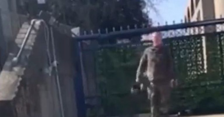 Видео-Почина-американскиот-војник-кој-се-самозапали-пред-израелската-амбасада.jpg