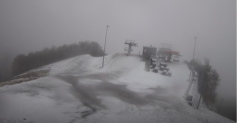 Во-Хрватска-и-Словенија-падна-првиот-снег.jpg