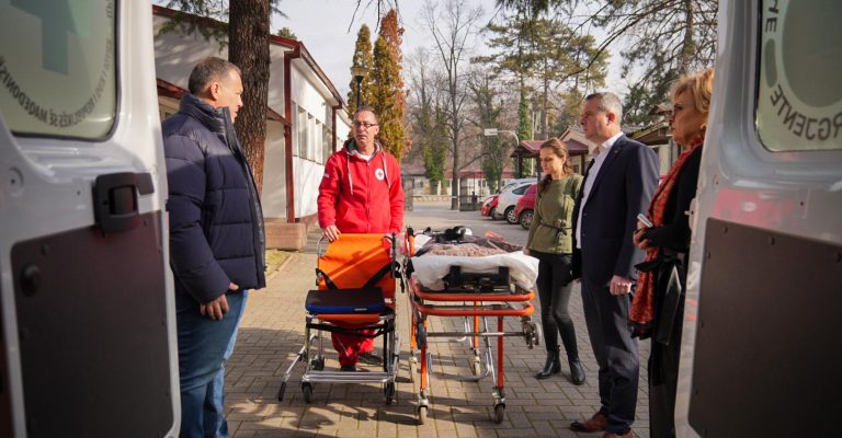 Герасимовски-Бесплатен-транспорт-до-здравствените-установи-за-полнолетните-лица-со.jpg