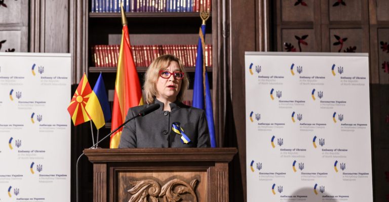 Грковска-на-конференцијата-„Две-години-хероизам-Украинците-се-борат-за.jpg
