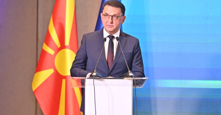 Гувернерот-Славески-на-Конференција-за-климатските-ризици-и-финансиската-стабилност-1-1.jpg