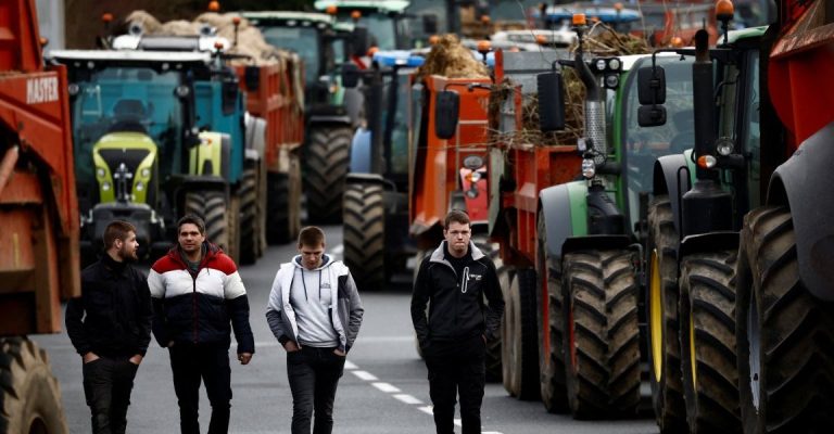 И-француските-земјоделци-најавија-тотален-хаос-В-понеделник-ќе-биде.jpeg