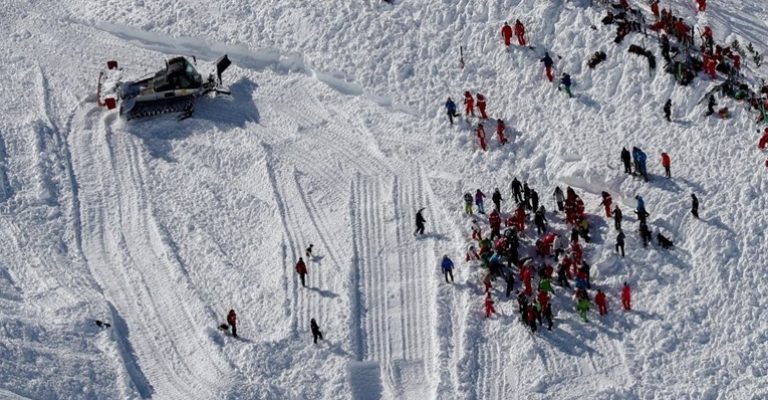 Лавина-проголта-скијачи-во-Франција-четворица-мртви-и-двајца-исчезнати.jpg