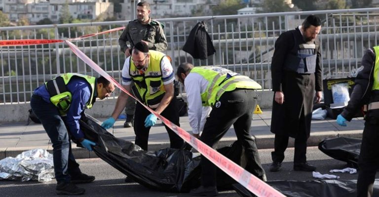 Напаѓачи-пукале-на-автобуската-станица-во-Ерусалим-двајца-мртви-повеќе.jpg