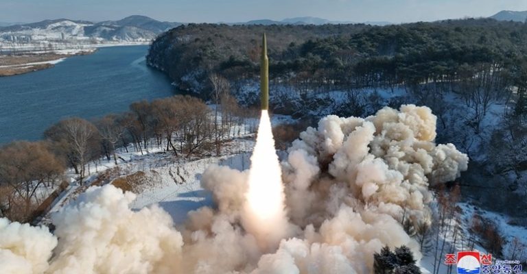 Нови-тензии-Северна-Кореја-истрела-крстосувачки-ракети-тврди-Сеул.jpg