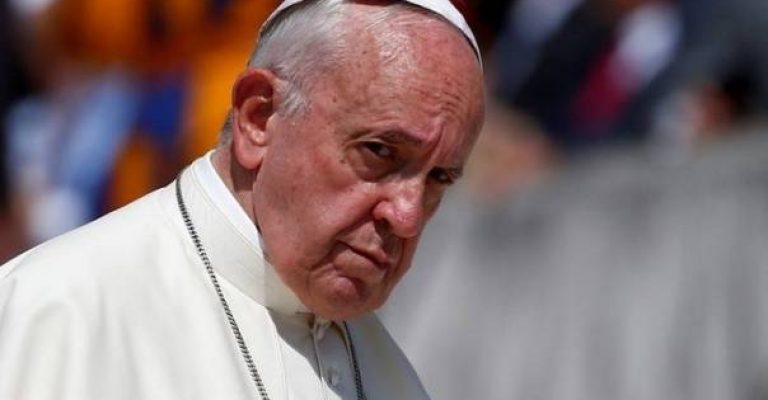 Папата-Франциско-повика-на-забрана-на-сурогат-мајчинството-„Тоа-е-сериозно.jpg