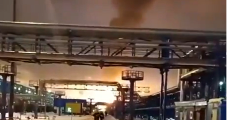 Пожар-избувна-на-терминал-за-ЛНГ-во-Русија-Луѓето-слушнале.png