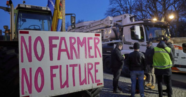 Протести-во-Германија-по-земјоделците-штрајкуваат-и-машиновозачите.jpg