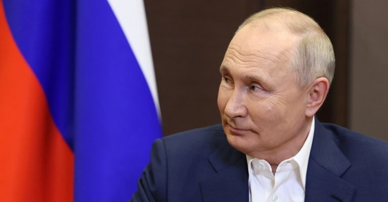 Путин-во-Киргистан-на-првото-патување-во-странство-по-налогот.jpg