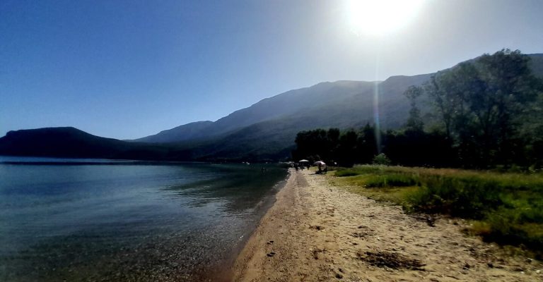 Сончево-и-топло-попладне-со-мала-до-умерена-локална-облачност.jpg