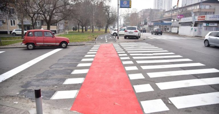 Удрен-велосипедист-во-Скопје-со-тешки-повреди-пренесен-на-клиника.jpg